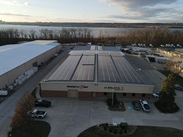 solar energy system installation for industrial manufacturing plant in East Peoria, IL