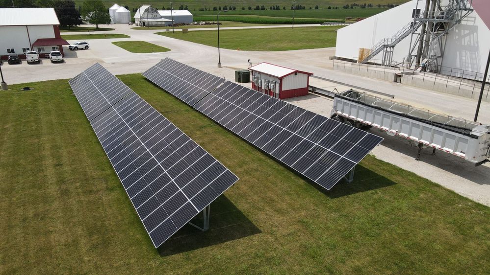 Evergreen FS agricultural solar panels installed in Pontiac, IL by Halo Solar