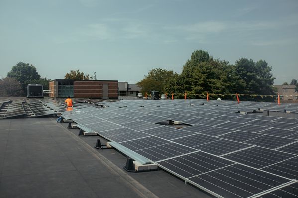 Solar installation experts at Halo Solar install solar energy system on Northpoint Elementary School